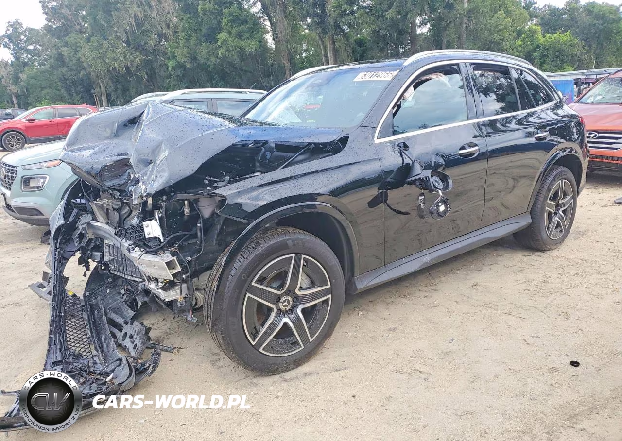2026 Mercedes-Benz Glc 300 – zdjęcie 1 z 14