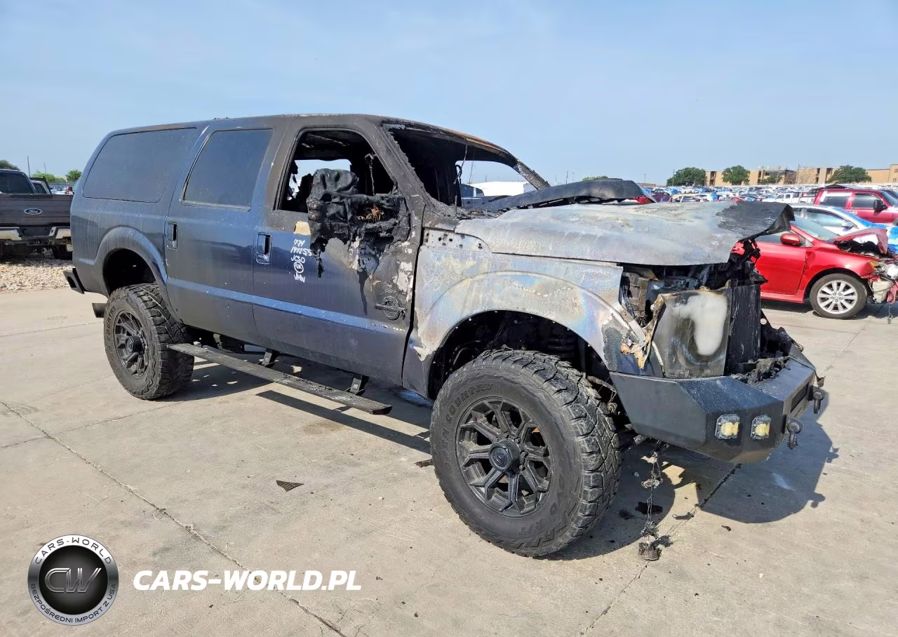 2000 Ford Excursion Limited VIN:1FMNU42F6YEE00724 - 4