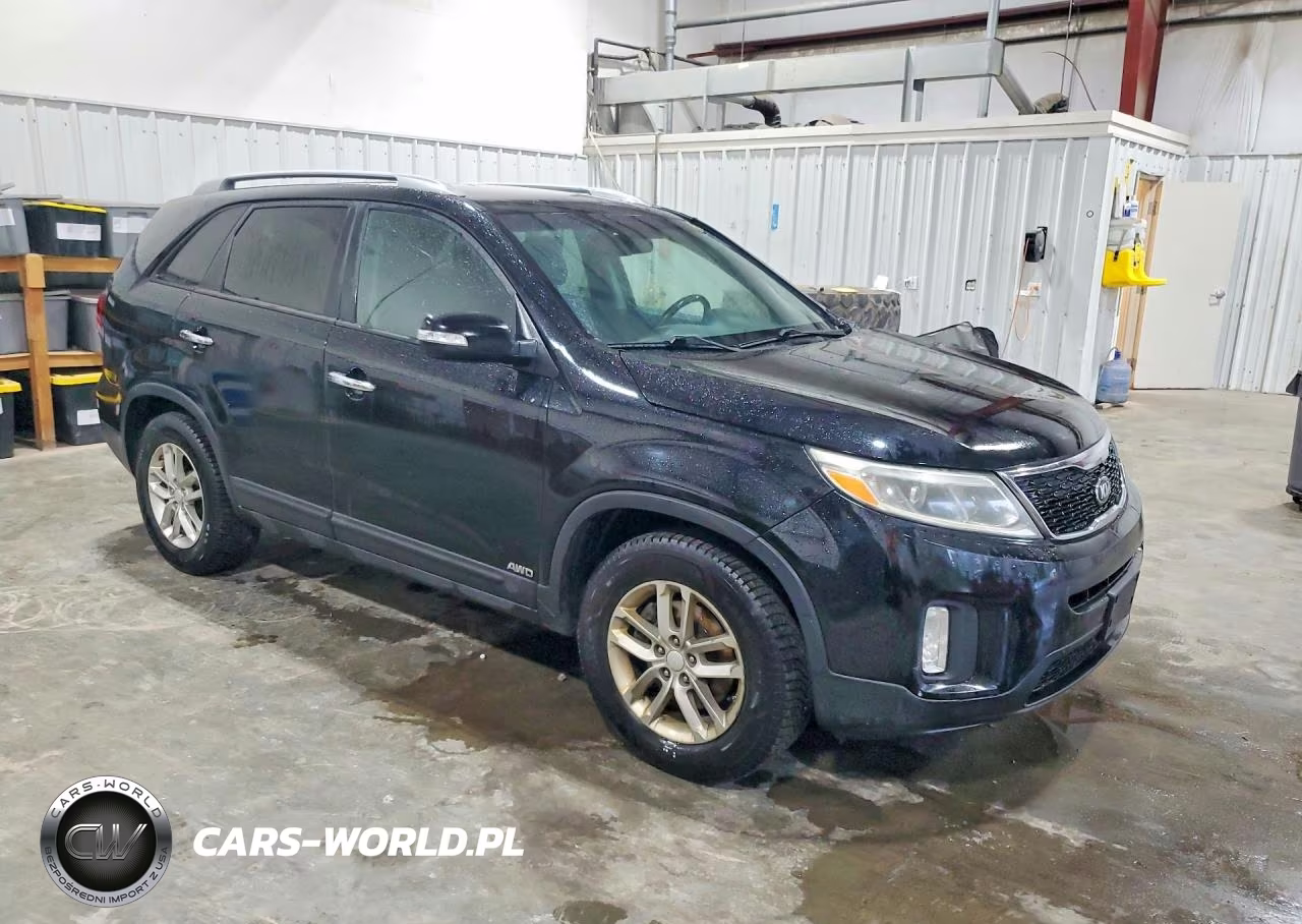 2015 Kia Sorento Lx VIN:5XYKTDA78FG645548 - 4