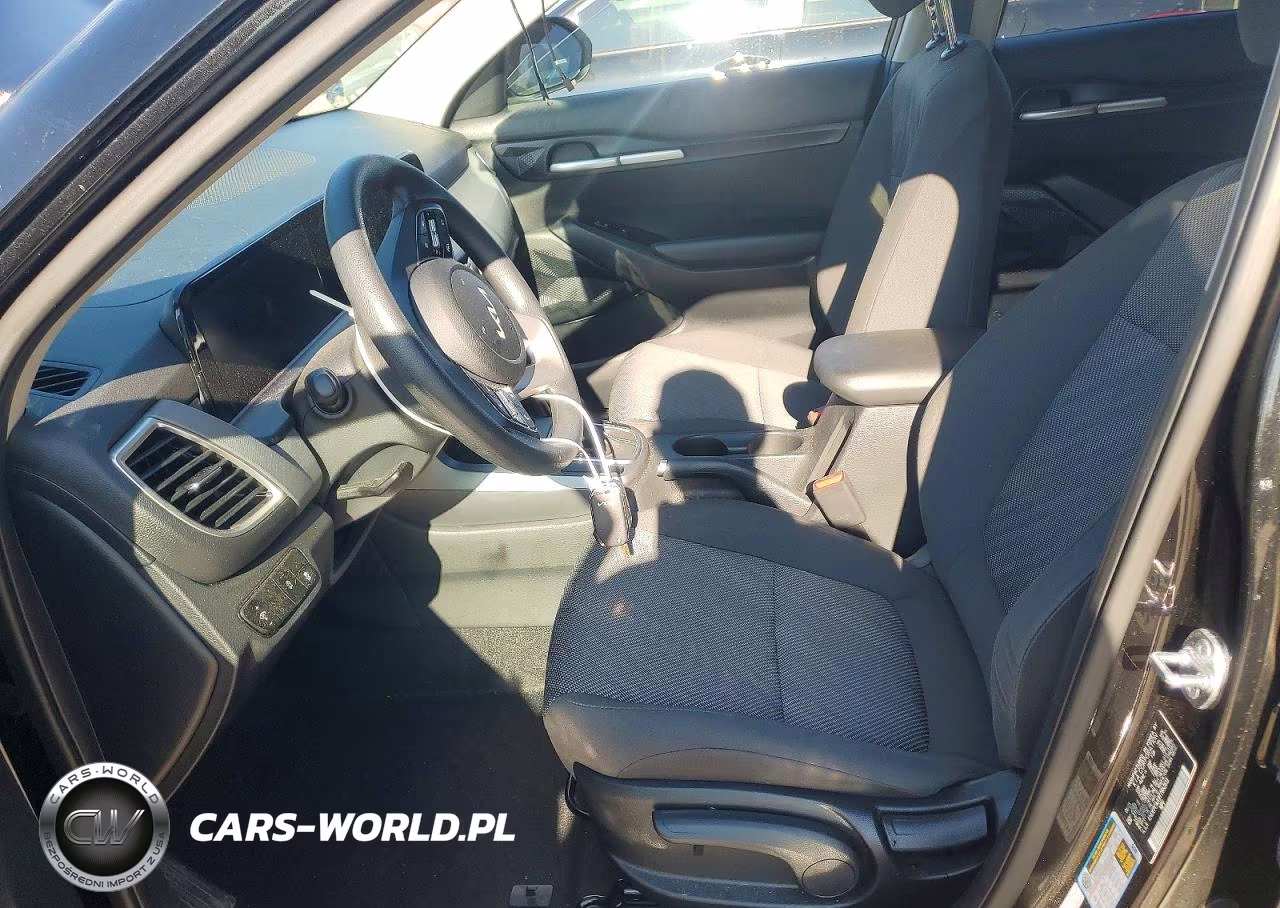 2026 Kia Seltos Lx VIN:KNDEPCAA9T7852613 - 7