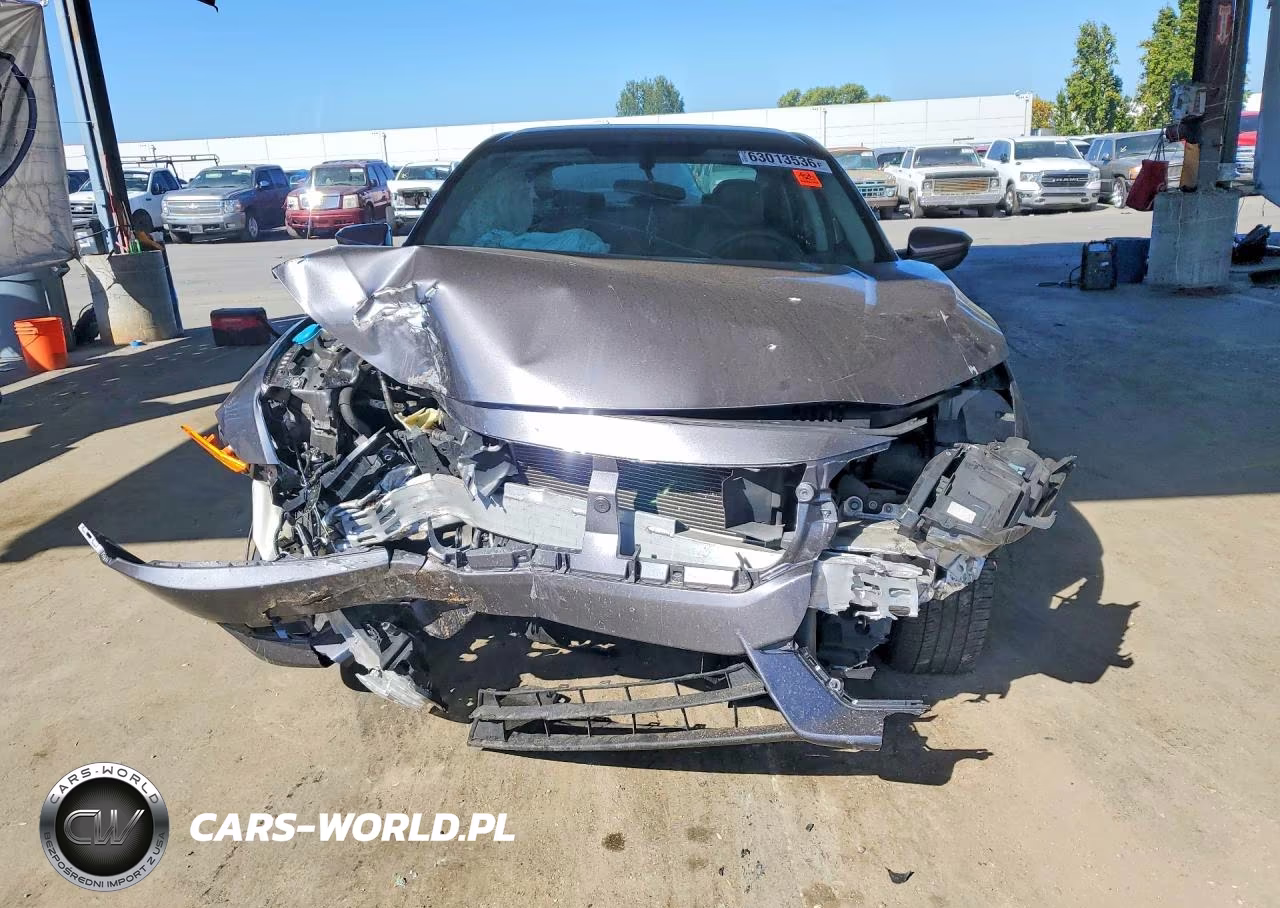2018 Honda Civic VIN:2HGFC2F52JH608729 - 5