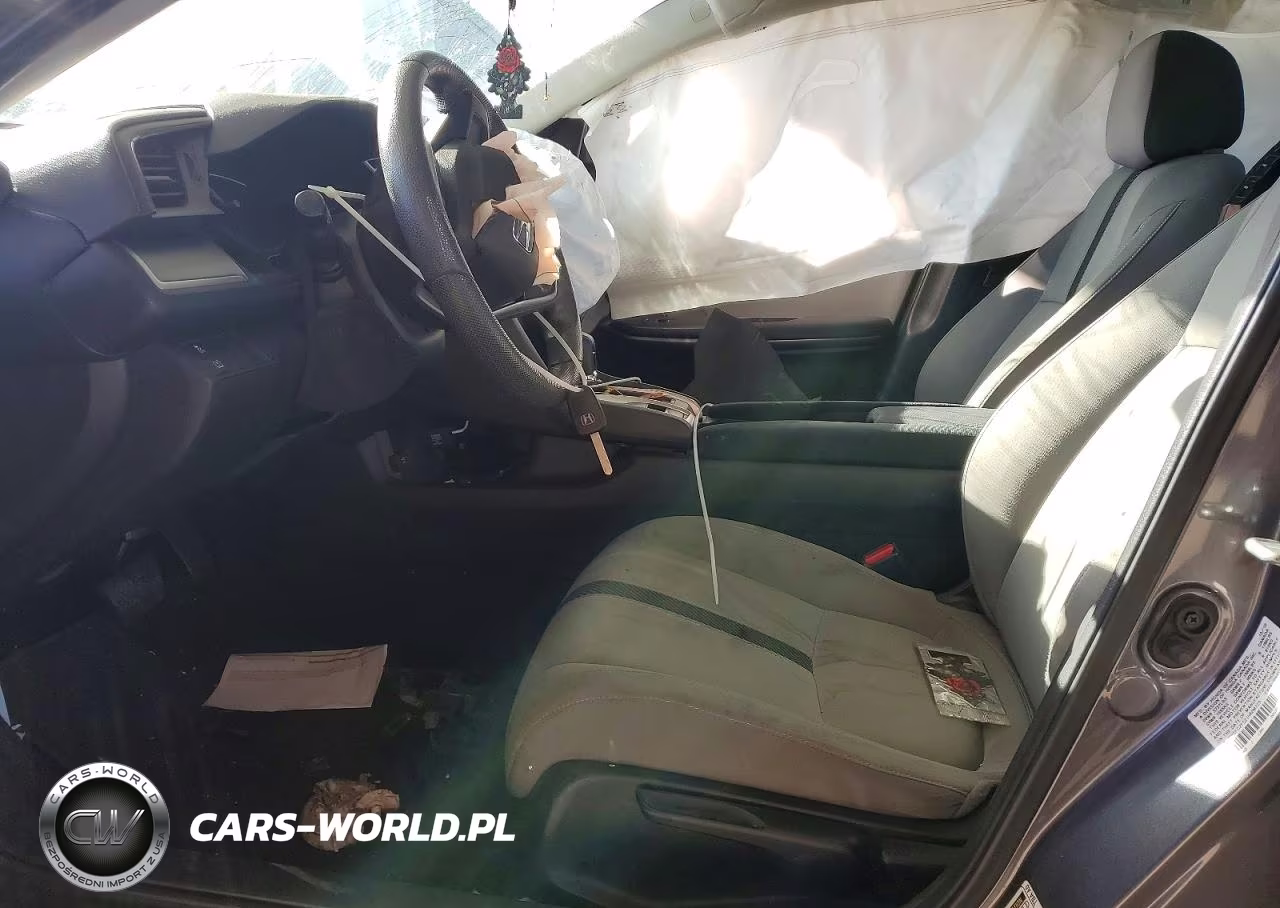 2018 Honda Civic VIN:2HGFC2F52JH608729 - 7