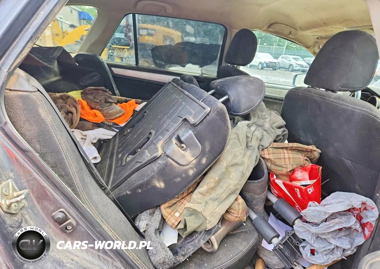 2019 Subaru Outback 2.5I Premium VIN:4S4BSAFC9K3370810 - 11