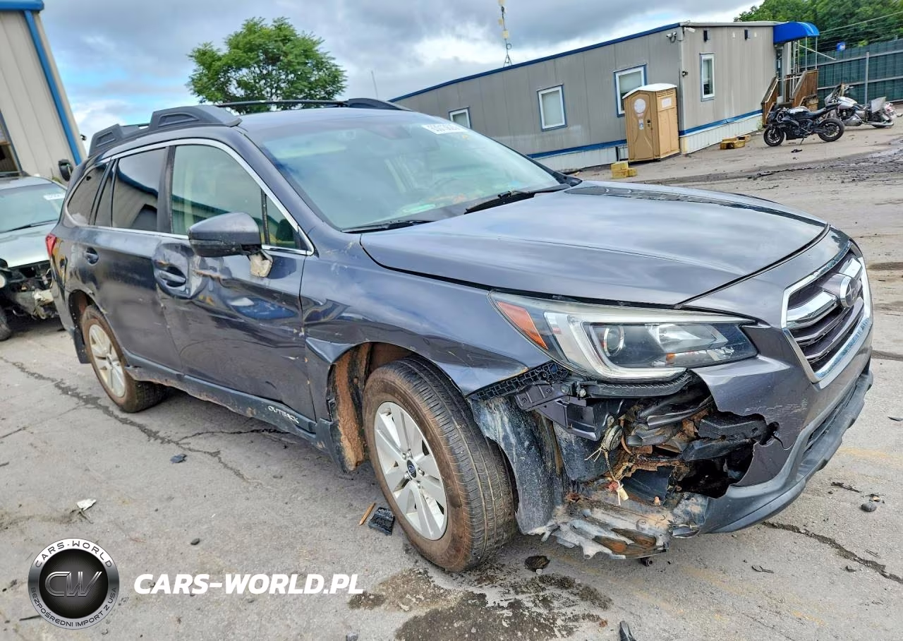2019 Subaru Outback 2.5I Premium VIN:4S4BSAFC9K3370810 - 4