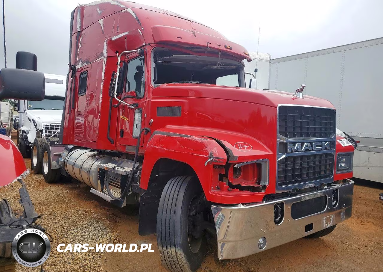 2025 Mack Pinnacle Semi Truck VIN:1M1PN4GYXSM017743 - 4
