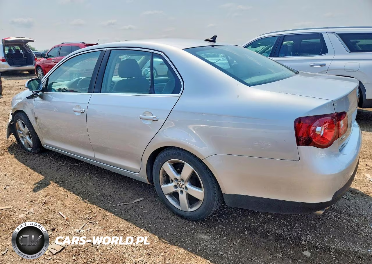 2008 Volkswagen Jetta Se VIN:3VWRM71K78M040246 - 2