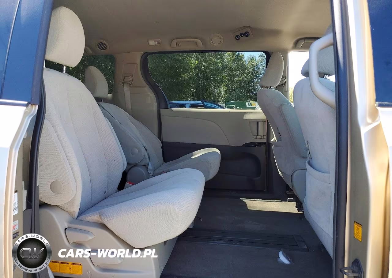 2011 Toyota Sienna Le 8-Passenger VIN:5TDKA3DC8BS007774 - 11