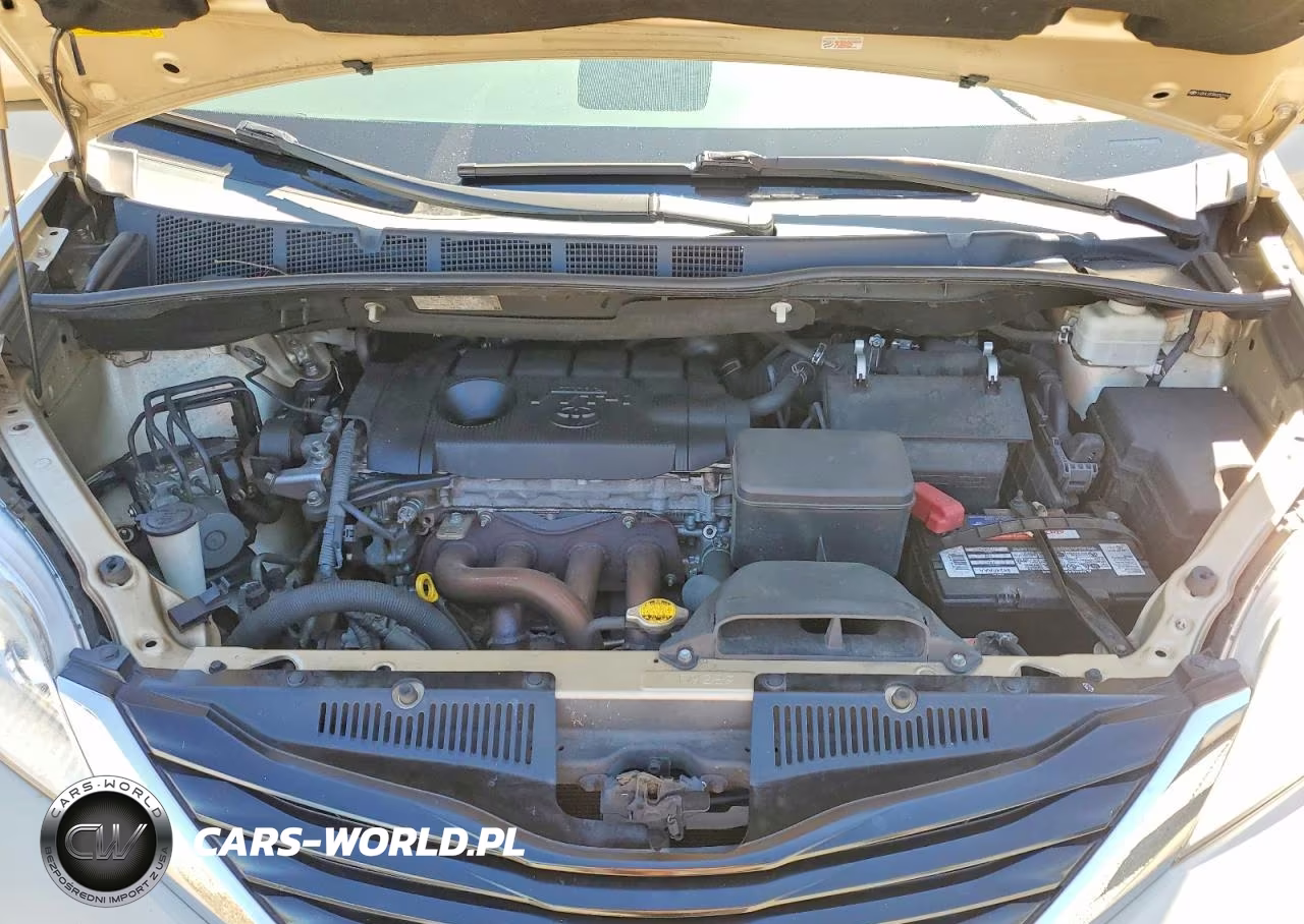 2011 Toyota Sienna Le 8-Passenger VIN:5TDKA3DC8BS007774 - 12