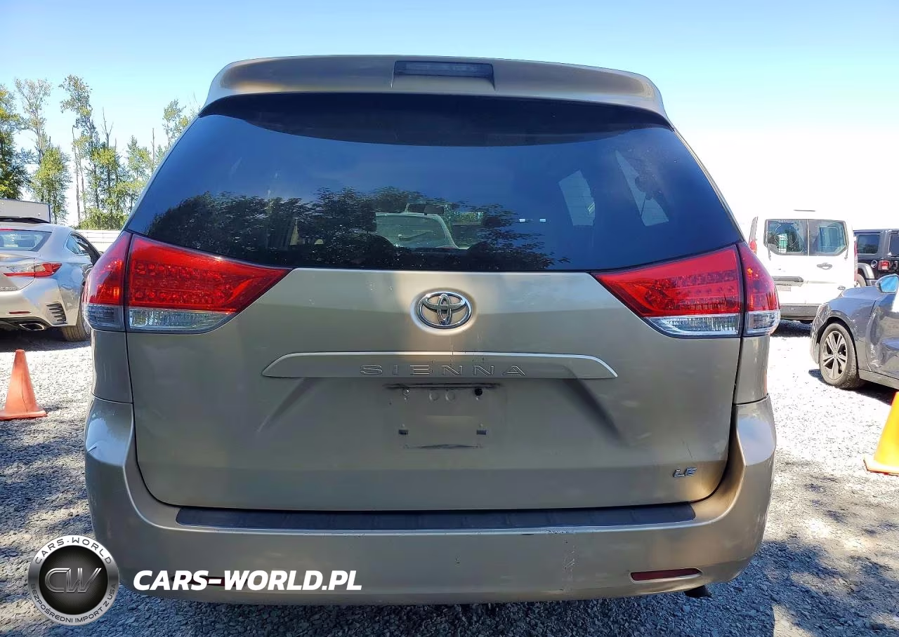 2011 Toyota Sienna Le 8-Passenger VIN:5TDKA3DC8BS007774 - 6
