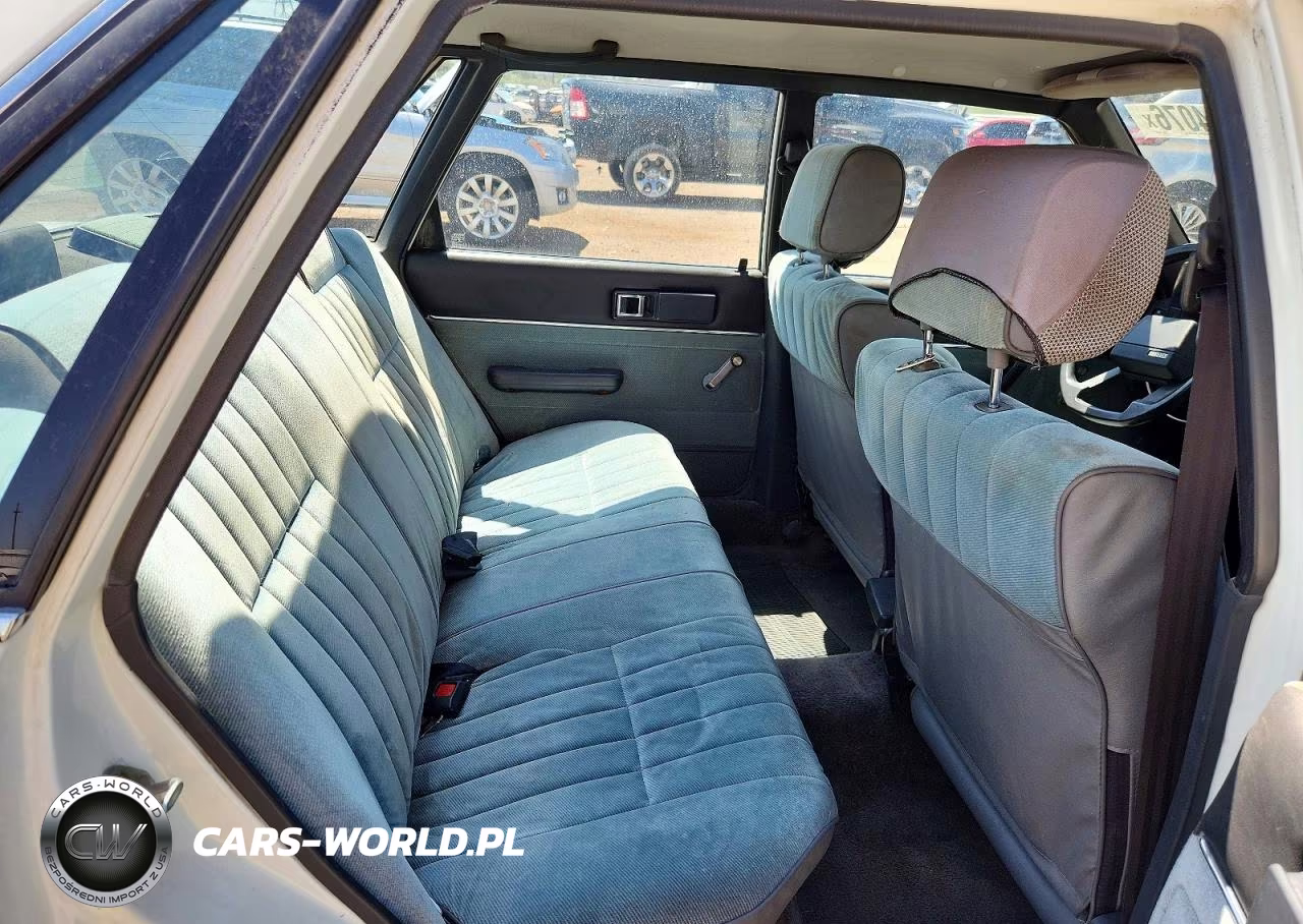 1986 Toyota Camry Deluxe VIN:JT2SV12E3G0430715 - 10