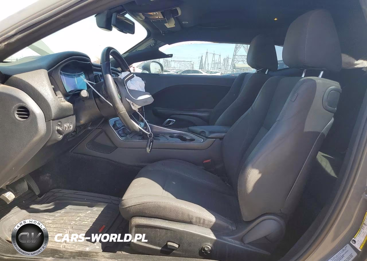 2017 Dodge Challenger Sxt VIN:2C3CDZAG3HH629295 - 7