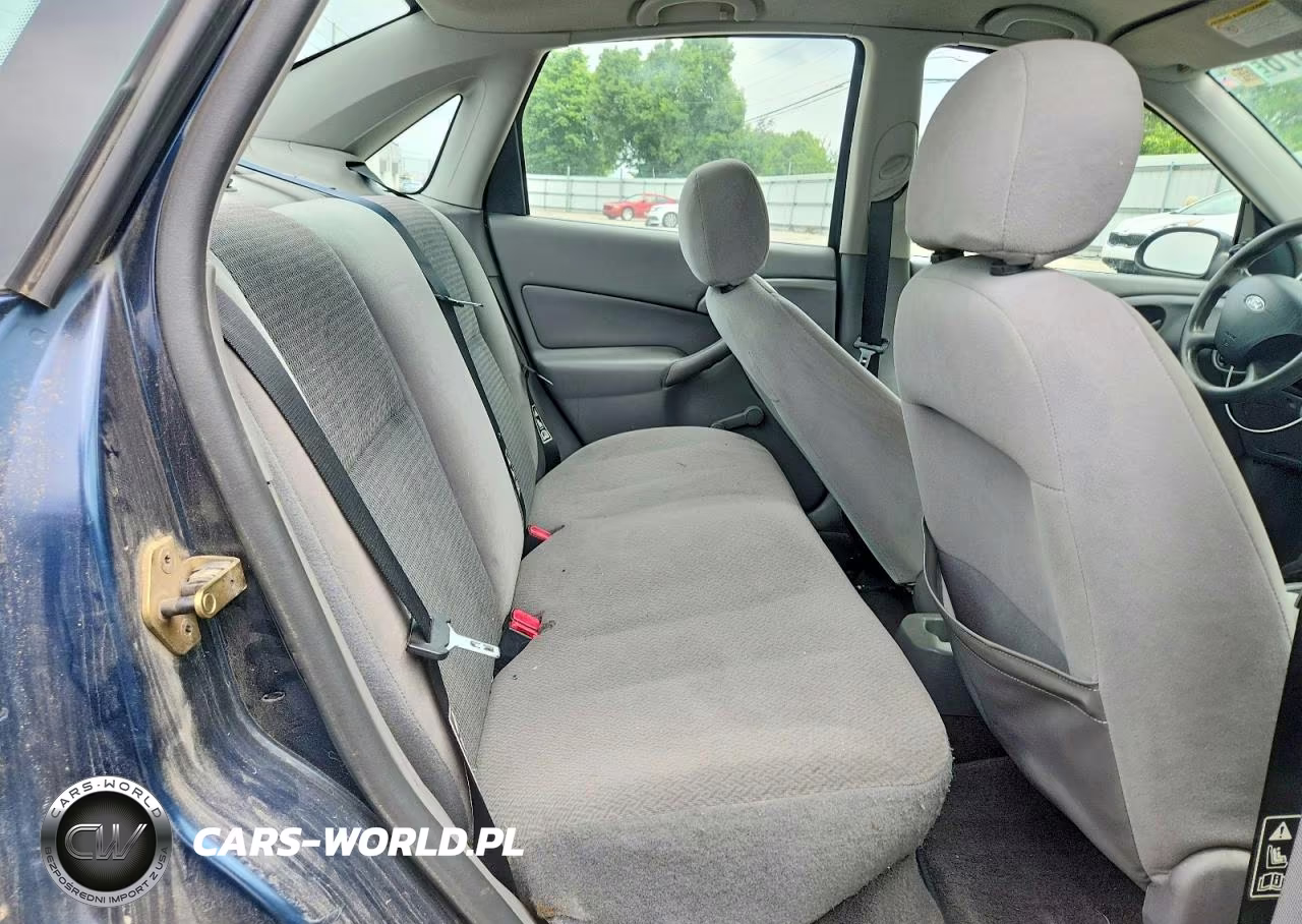 2003 Ford Focus Lx VIN:1FAFP33PX3W267816 - 10