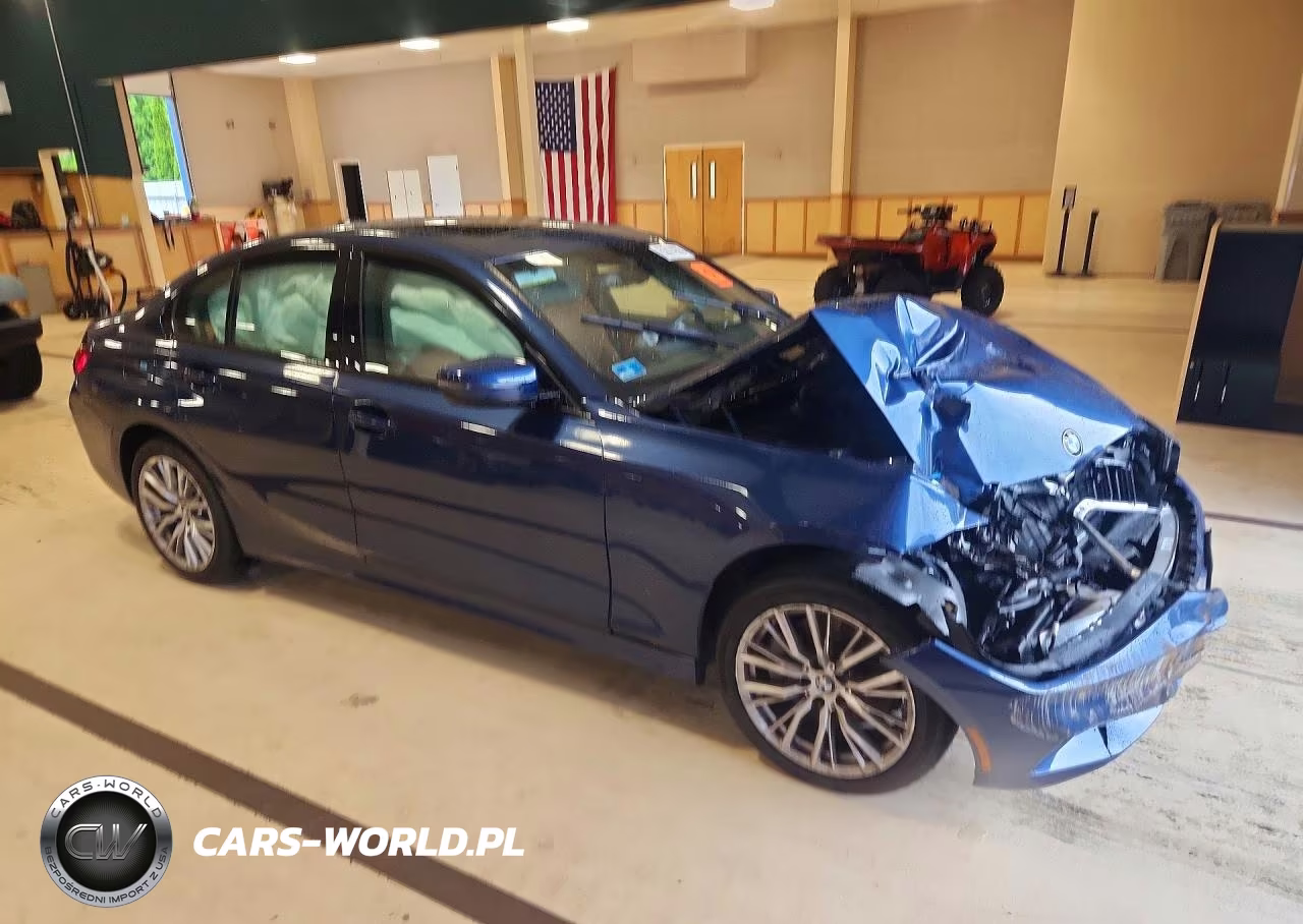 2023 BMW 330Xi VIN:3MW89FF03P8C93702 - 4