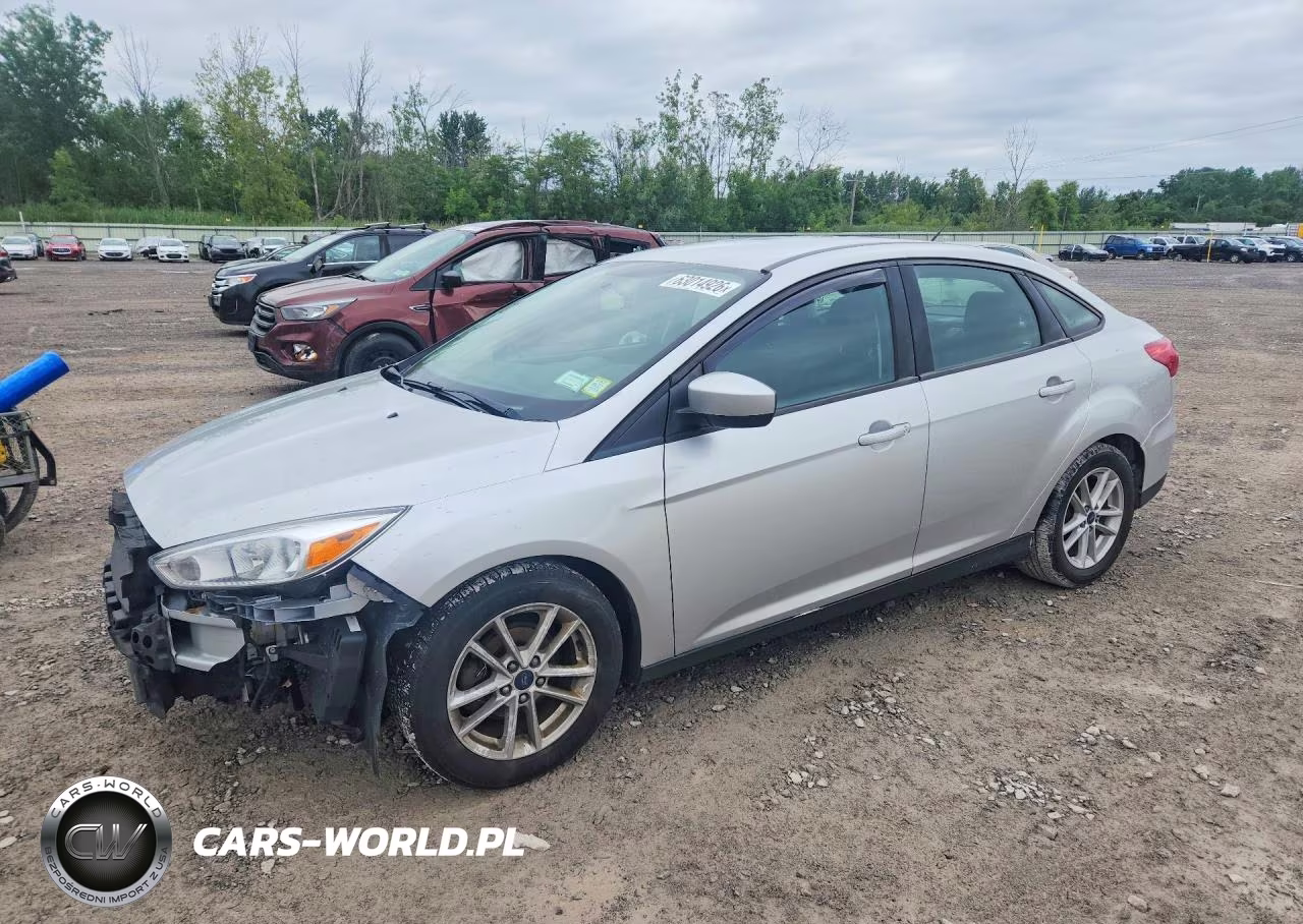 2018 Ford Focus Se VIN:1FADP3F26JL309405 - 1