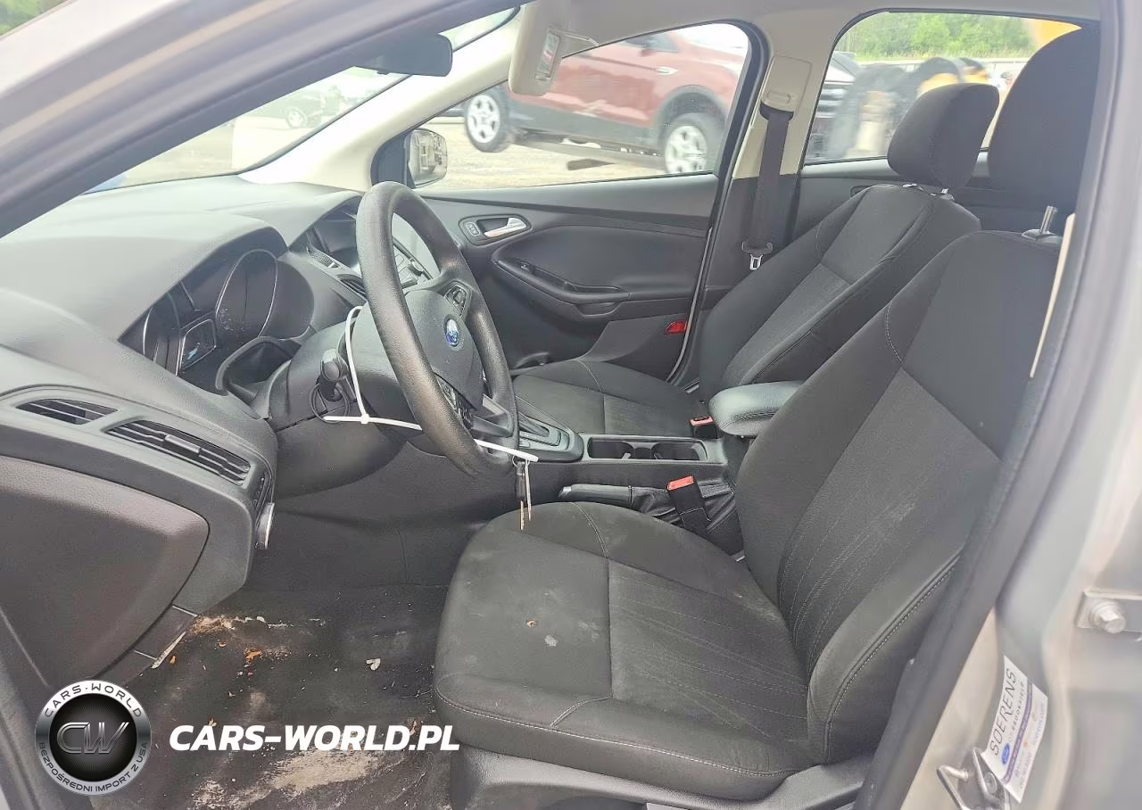 2018 Ford Focus Se VIN:1FADP3F26JL309405 - 7