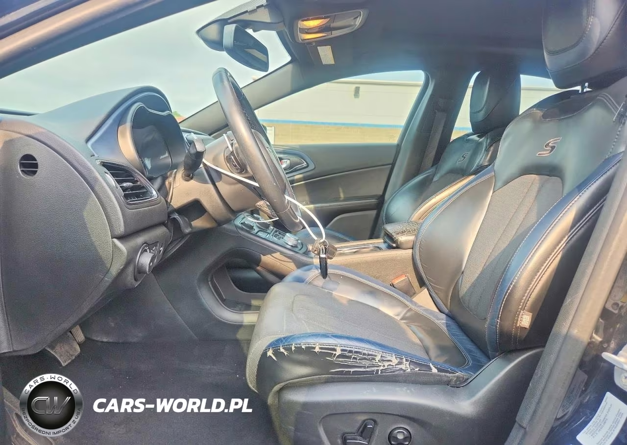 2015 Chrysler 200 S VIN:1C3CCCBG6FN617502 - 7