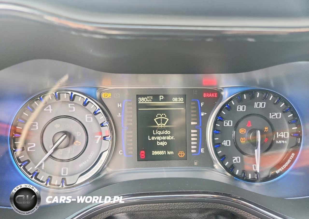 2015 Chrysler 200 S VIN:1C3CCCBG6FN617502 - 9