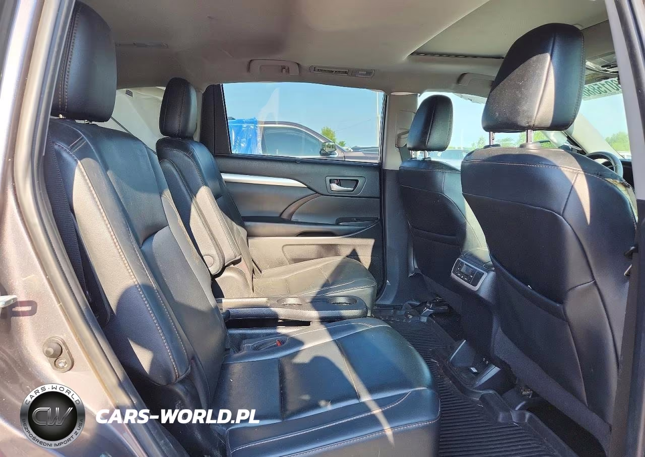 2019 Toyota Highlander Xle VIN:5TDJZRFH5KS589137 - 11