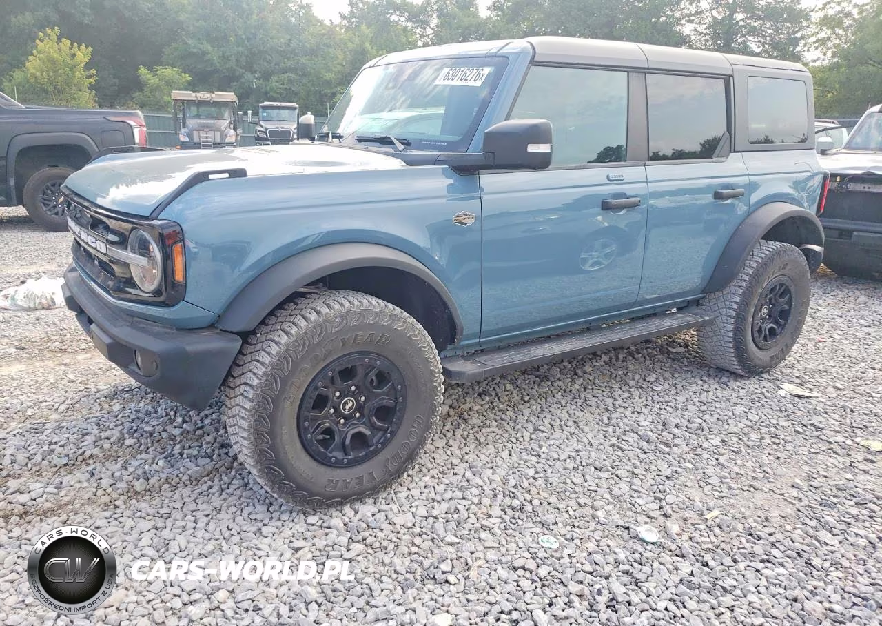 2022 Ford Bronco Base – zdjęcie 1 z 13