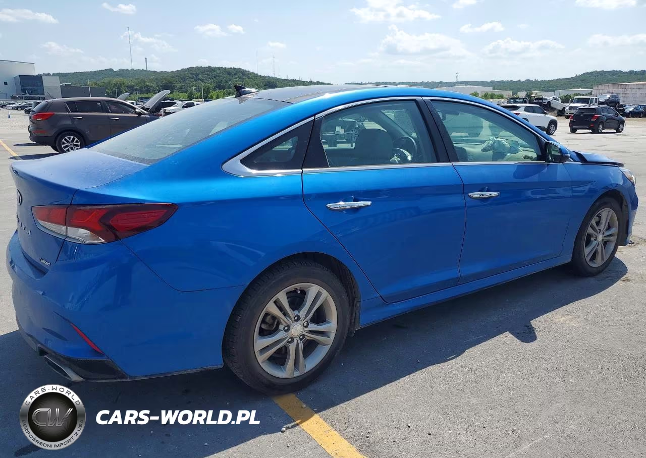 2019 Hyundai Sonata Limited VIN:5NPE34AFXKH764709 - 3