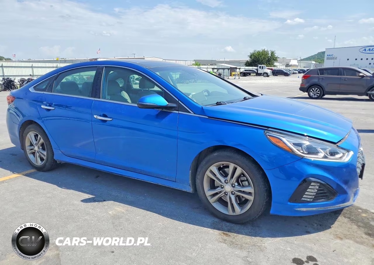 2019 Hyundai Sonata Limited VIN:5NPE34AFXKH764709 - 4