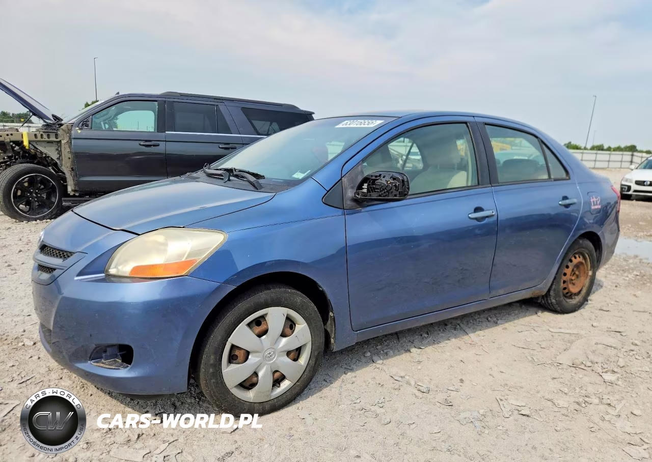 2008 Toyota Yaris Base – zdjęcie 1 z 12