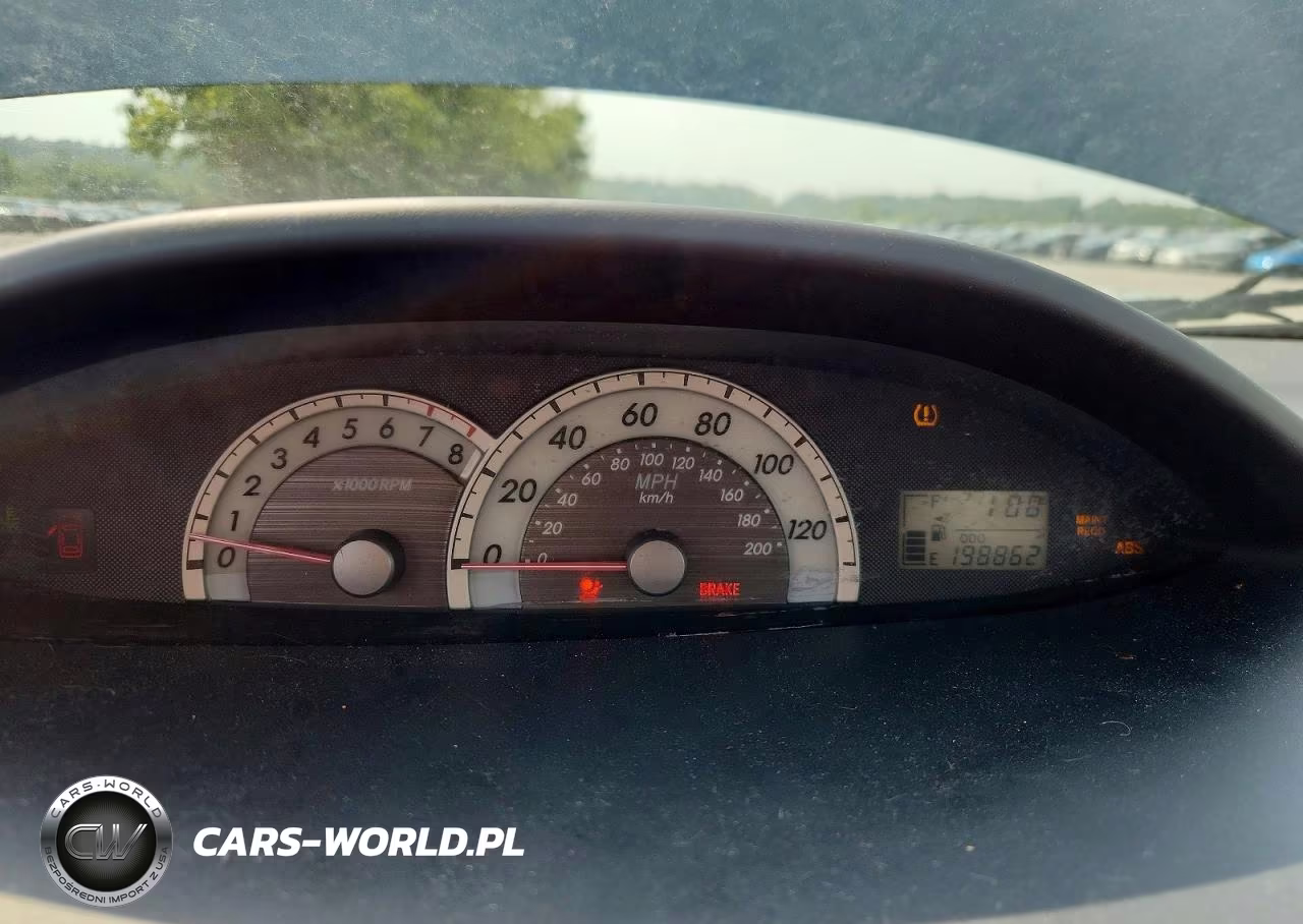 2008 Toyota Yaris Base VIN:JTDBT923684039935 - 9