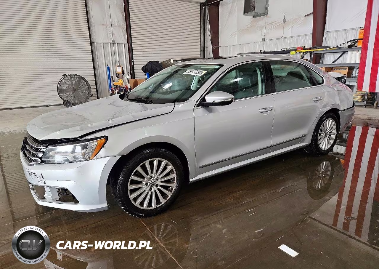 2017 Volkswagen Passat Se VIN:1VWBT7A3XHC082537 - 1
