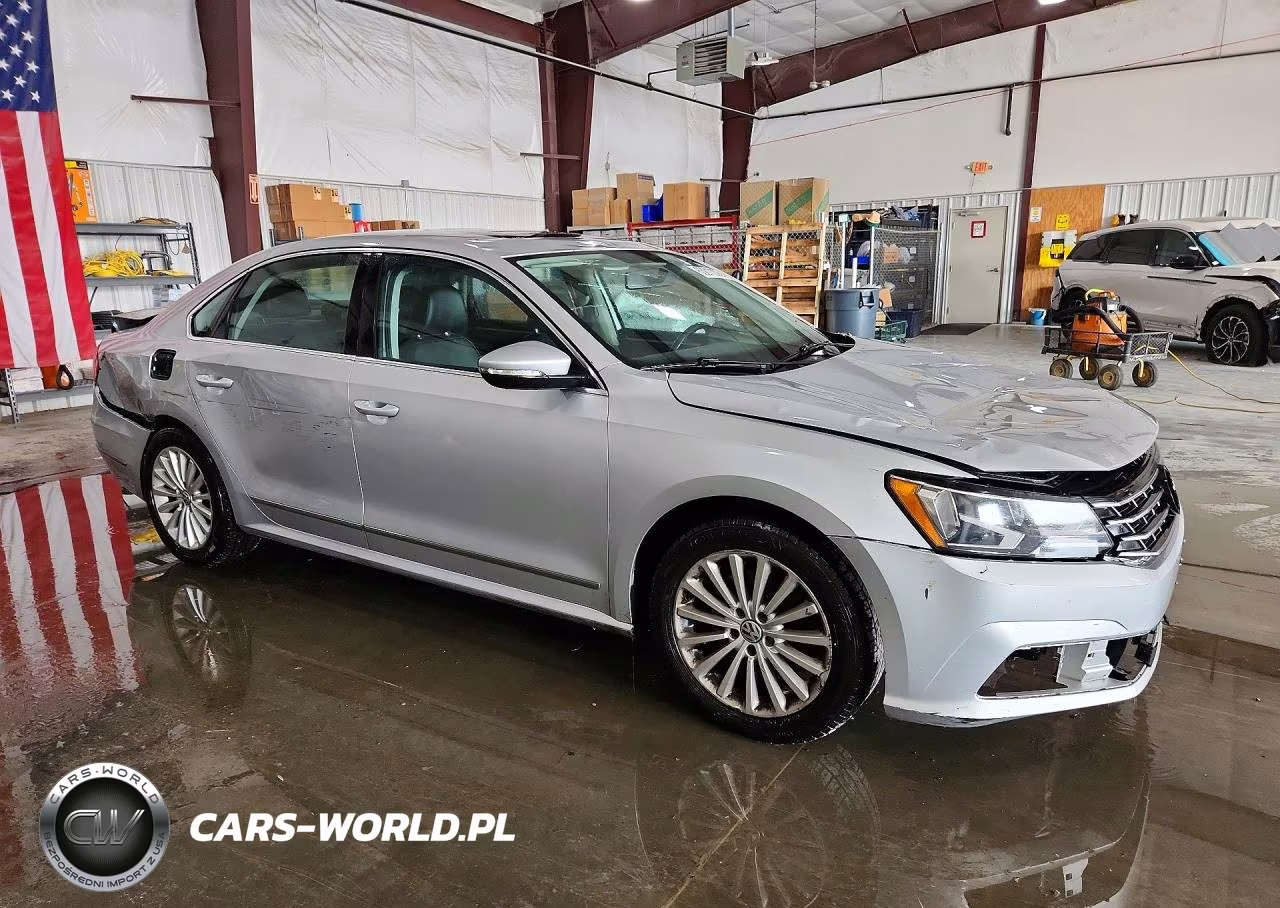 2017 Volkswagen Passat Se VIN:1VWBT7A3XHC082537 - 4