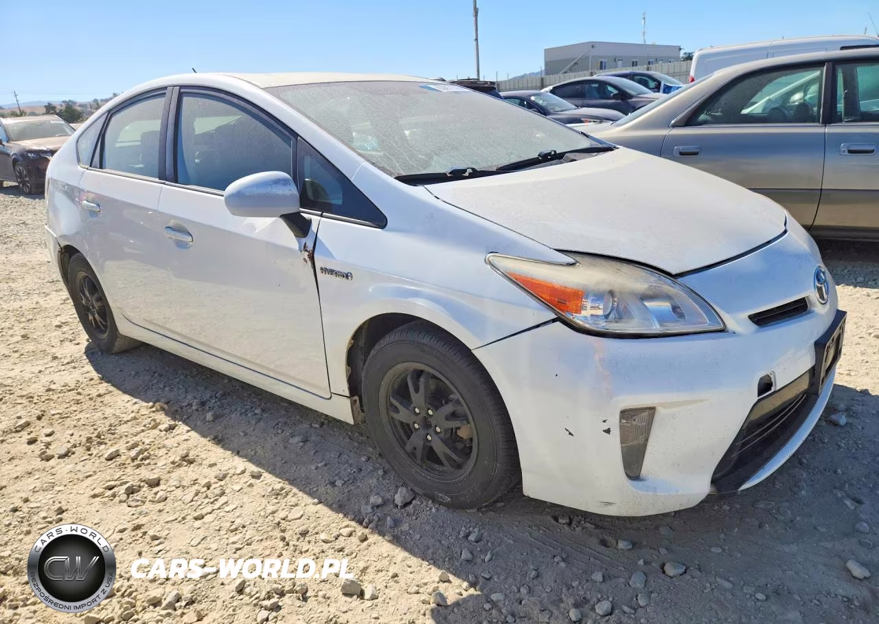2012 Toyota Prius Three VIN:JTDKN3DU5C5494520 - 4