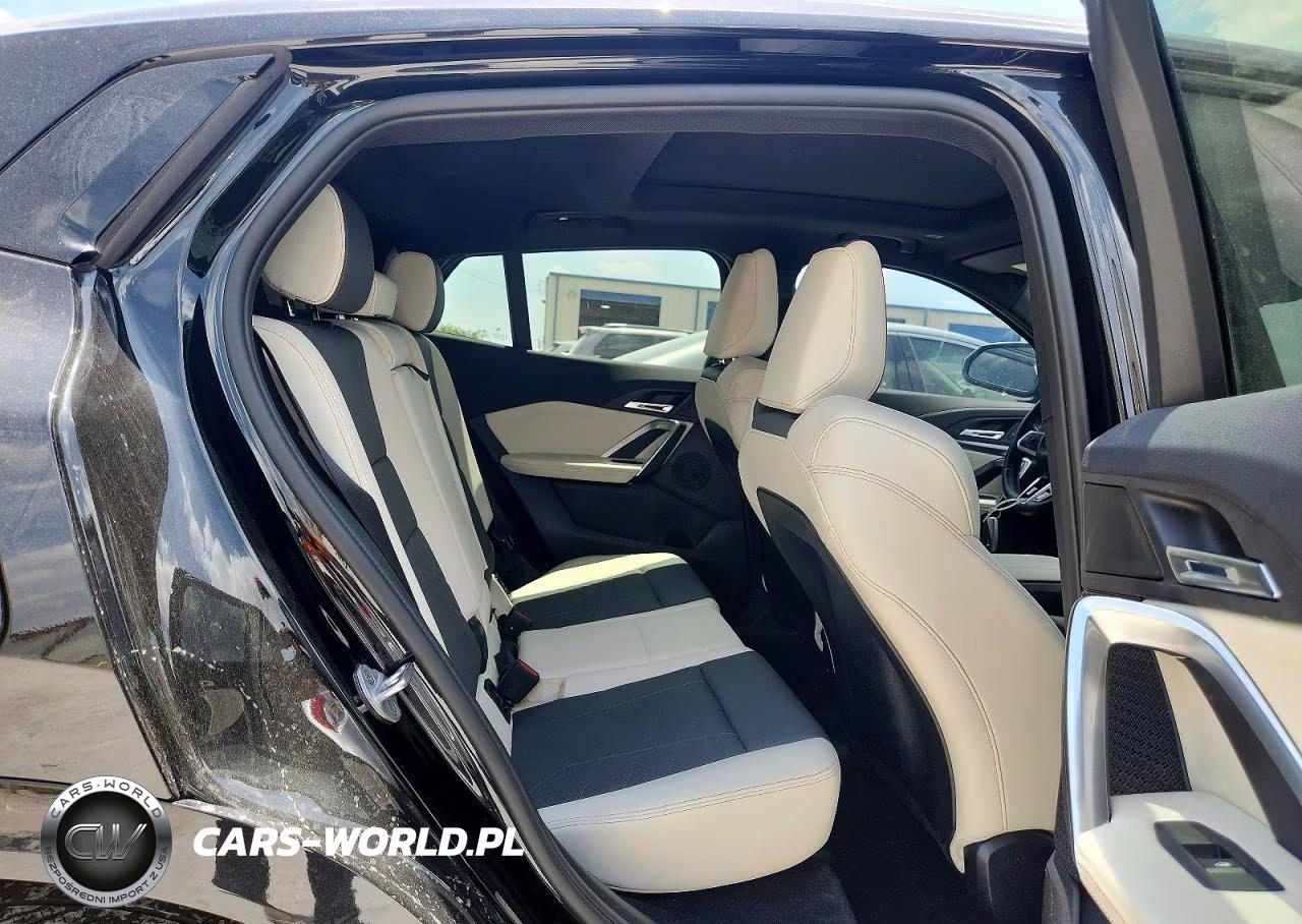 2025 BMW X2 xDrive28I VIN:WBX63GM07S5318906 - 10