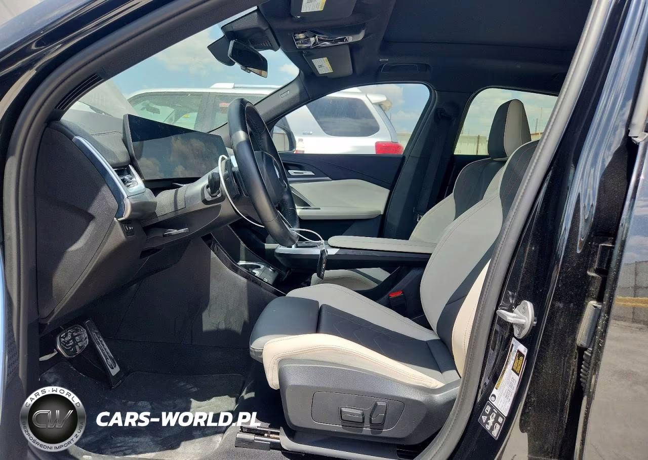 2025 BMW X2 xDrive28I VIN:WBX63GM07S5318906 - 7