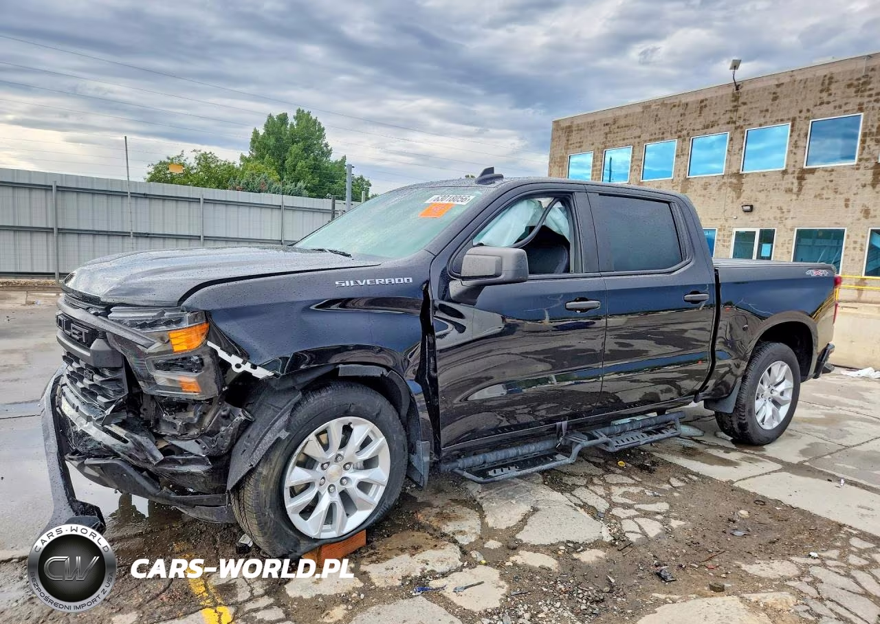 2022 Chevrolet Silverado K1500 Custom VIN:1GCPDBEK7NZ610618 - 1
