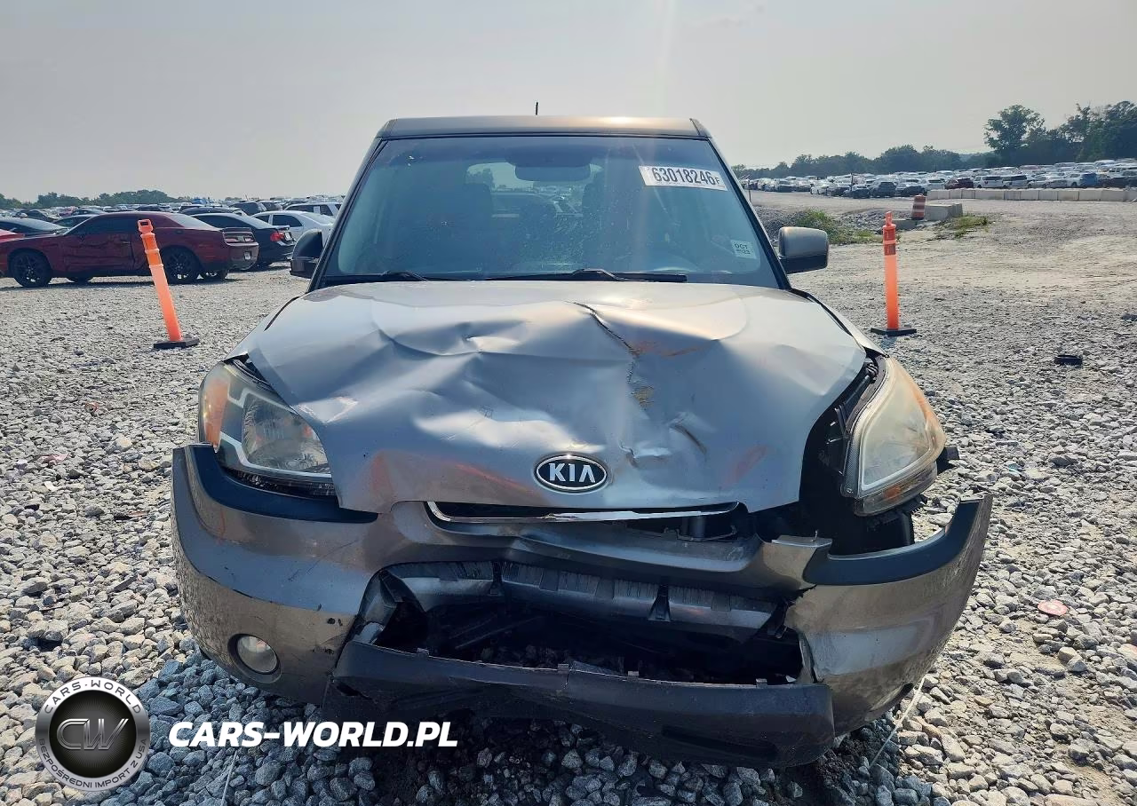2011 Kia Soul + VIN:KNDJT2A25B7196843 - 5