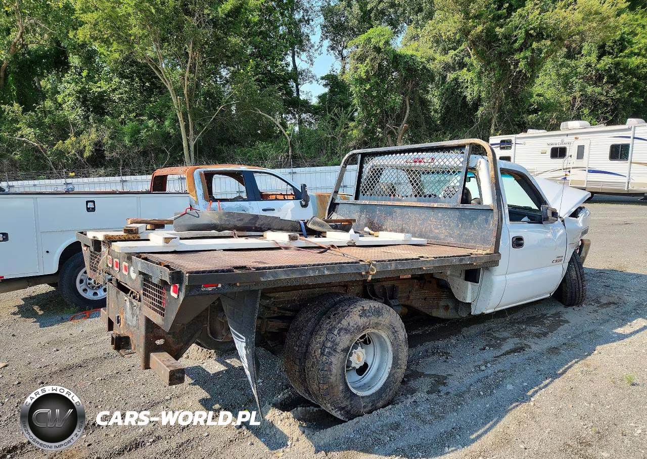 2003 Chevrolet Silverado C3500 VIN:1GBJC34123E141227 - 3