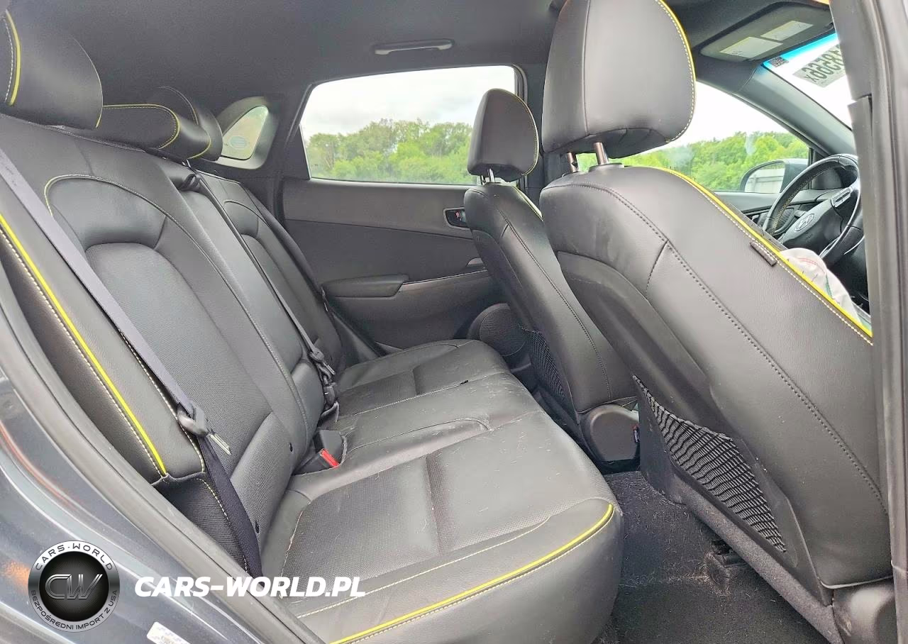 2019 Hyundai Kona Ultimate VIN:KM8K5CA50KU233292 - 11
