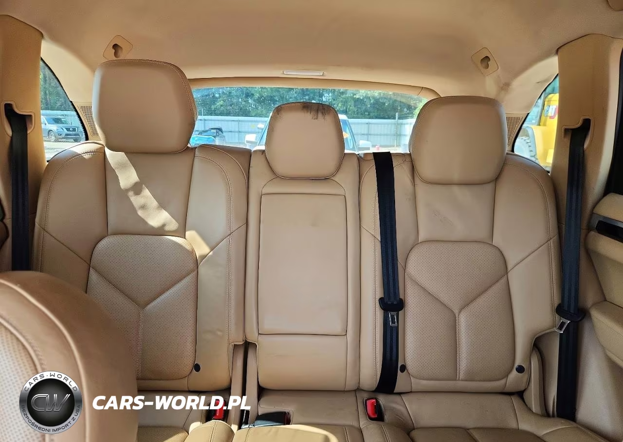 2014 Porsche Cayenne S Hybrid VIN:WP1AE2A21ELA50234 - 10