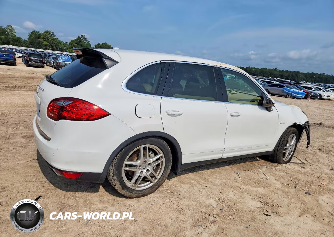 2014 Porsche Cayenne S Hybrid VIN:WP1AE2A21ELA50234 - 3