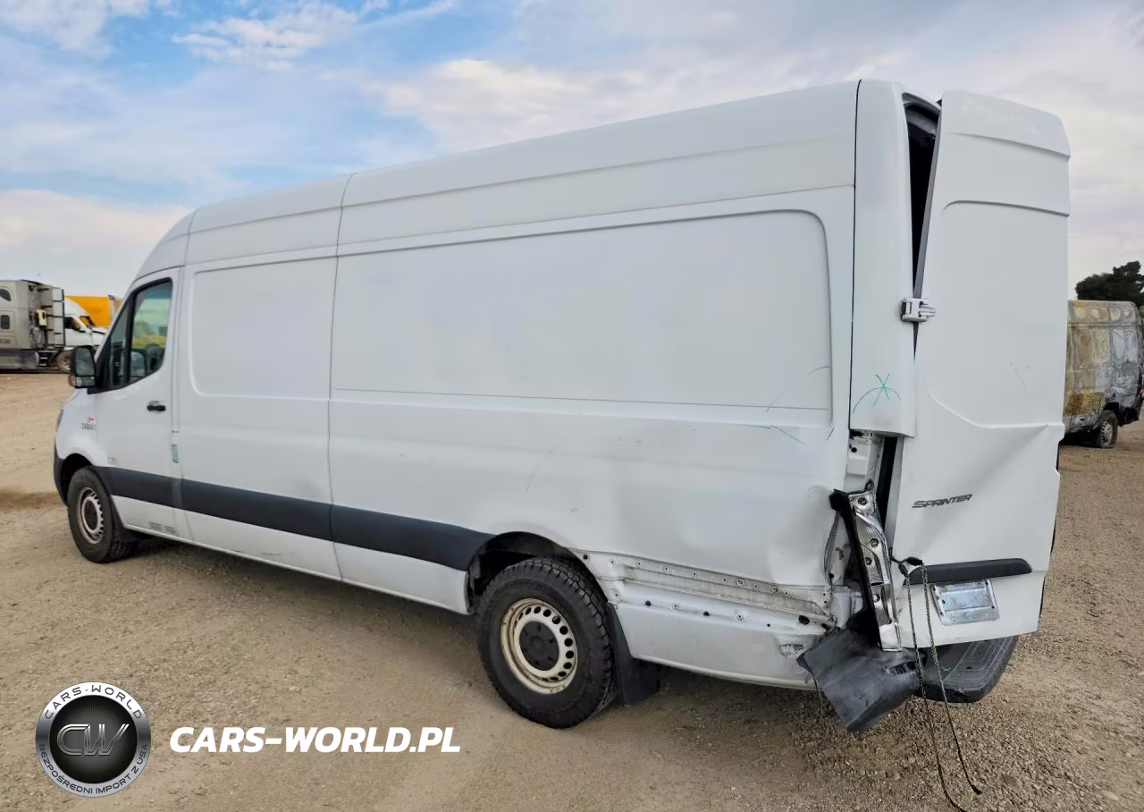 2019 Freightliner Sprinter 2500-3500 Delivery Van VIN:WDRPF1CD4KP082536 - 2