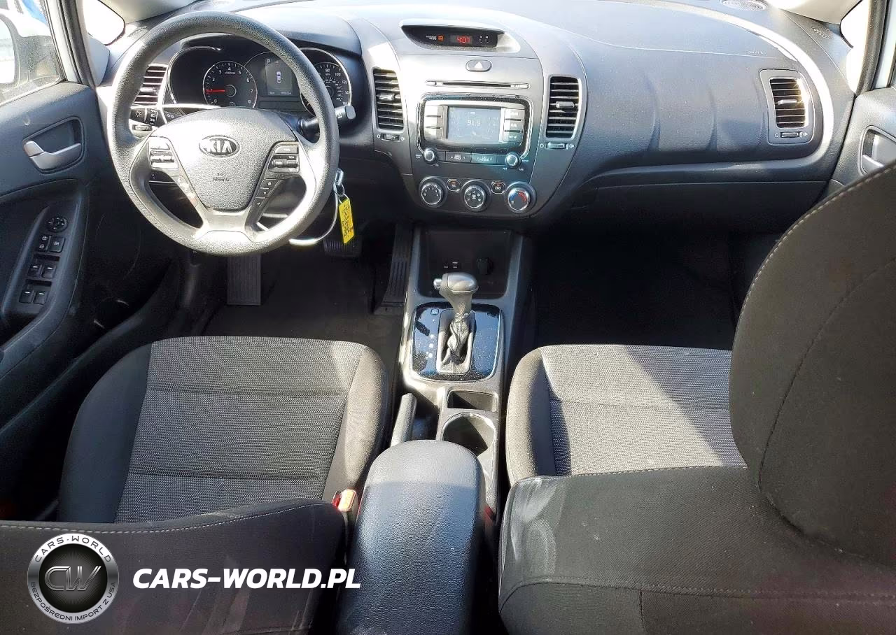2018 Kia Forte Lx VIN:3KPFK4A75JE284399 - 8