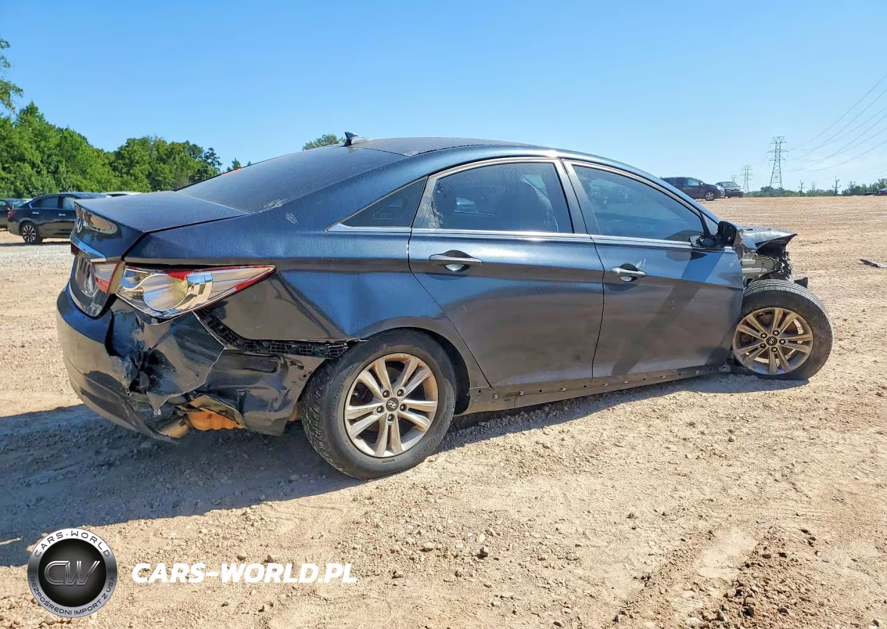 2014 Hyundai Sonata Gls VIN:5NPEB4AC7EH824233 - 3