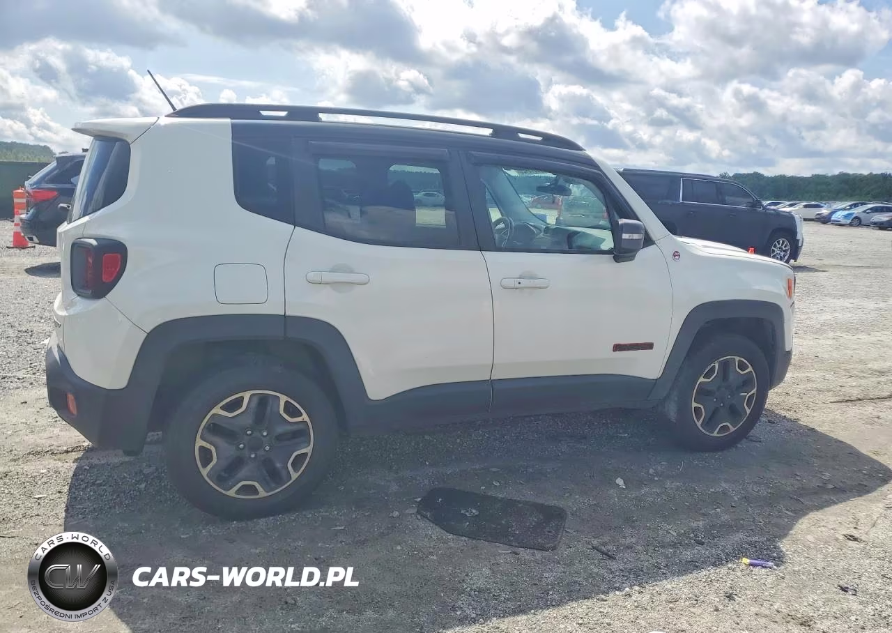 2016 Jeep Renegade Trailhawk VIN:ZACCJBCTXGPD66077 - 3