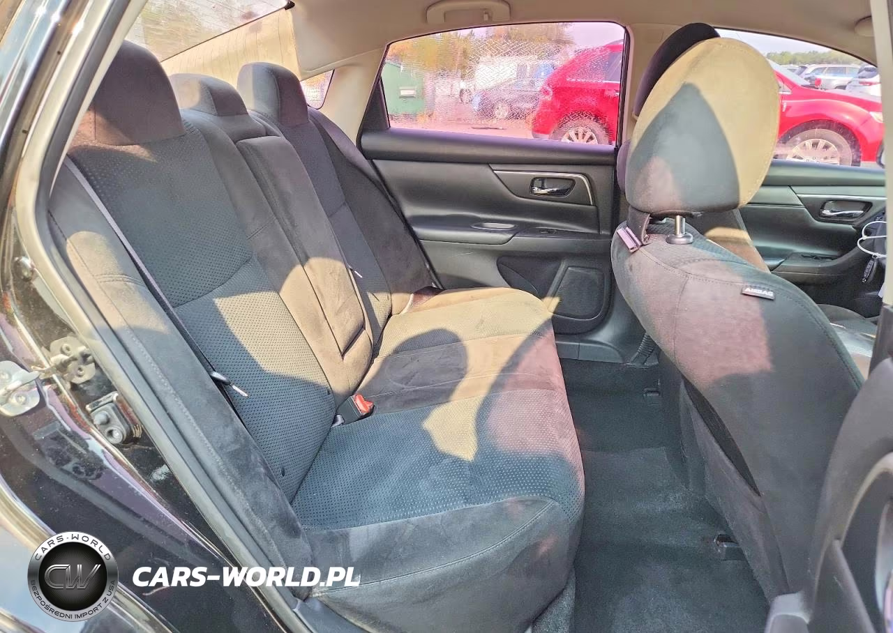 2015 Nissan Altima 2.5 VIN:1N4AL3APXFC452429 - 10