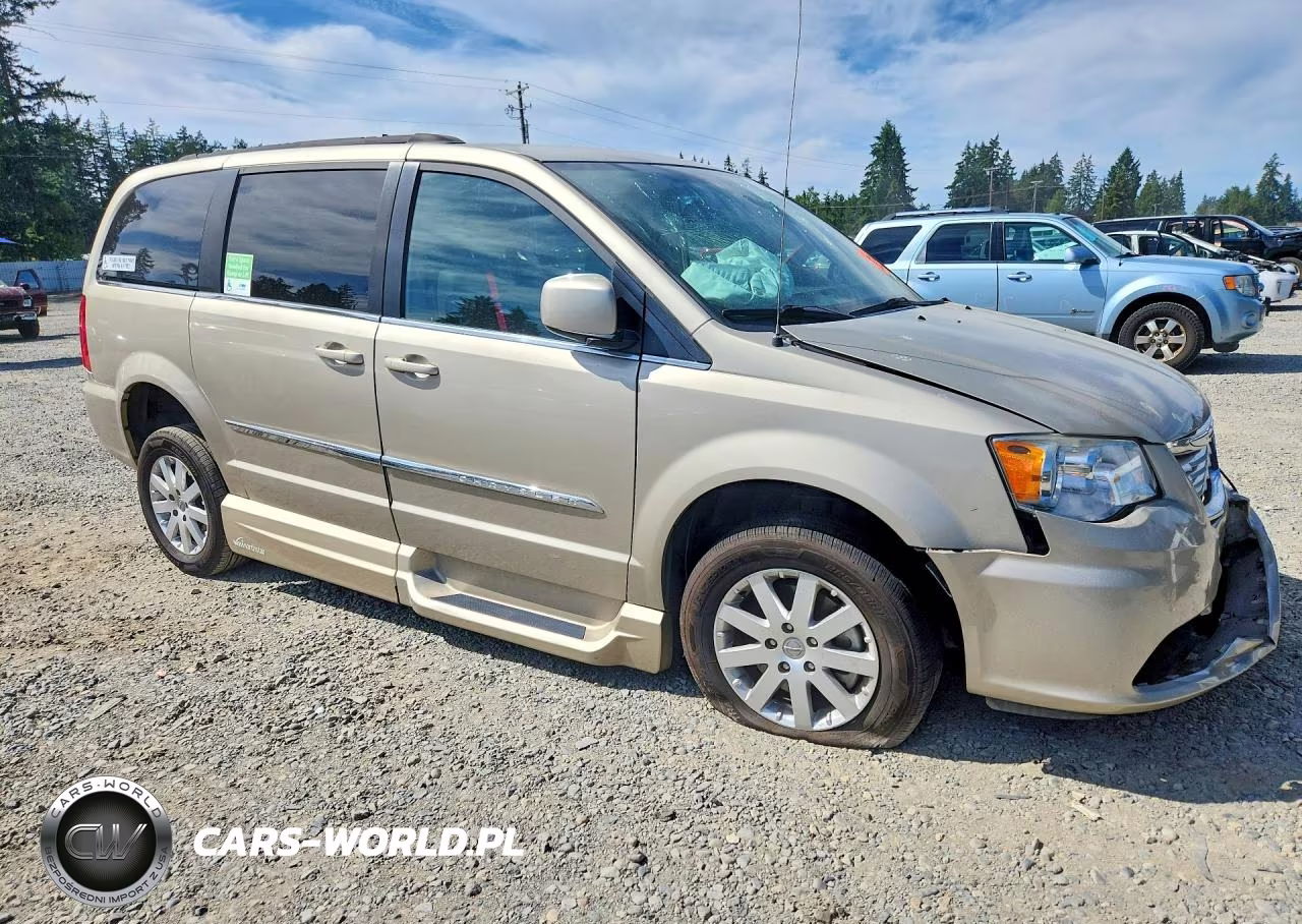 2016 Chrysler Town & Country Touring VIN:2C4RC1BG3GR280852 - 4