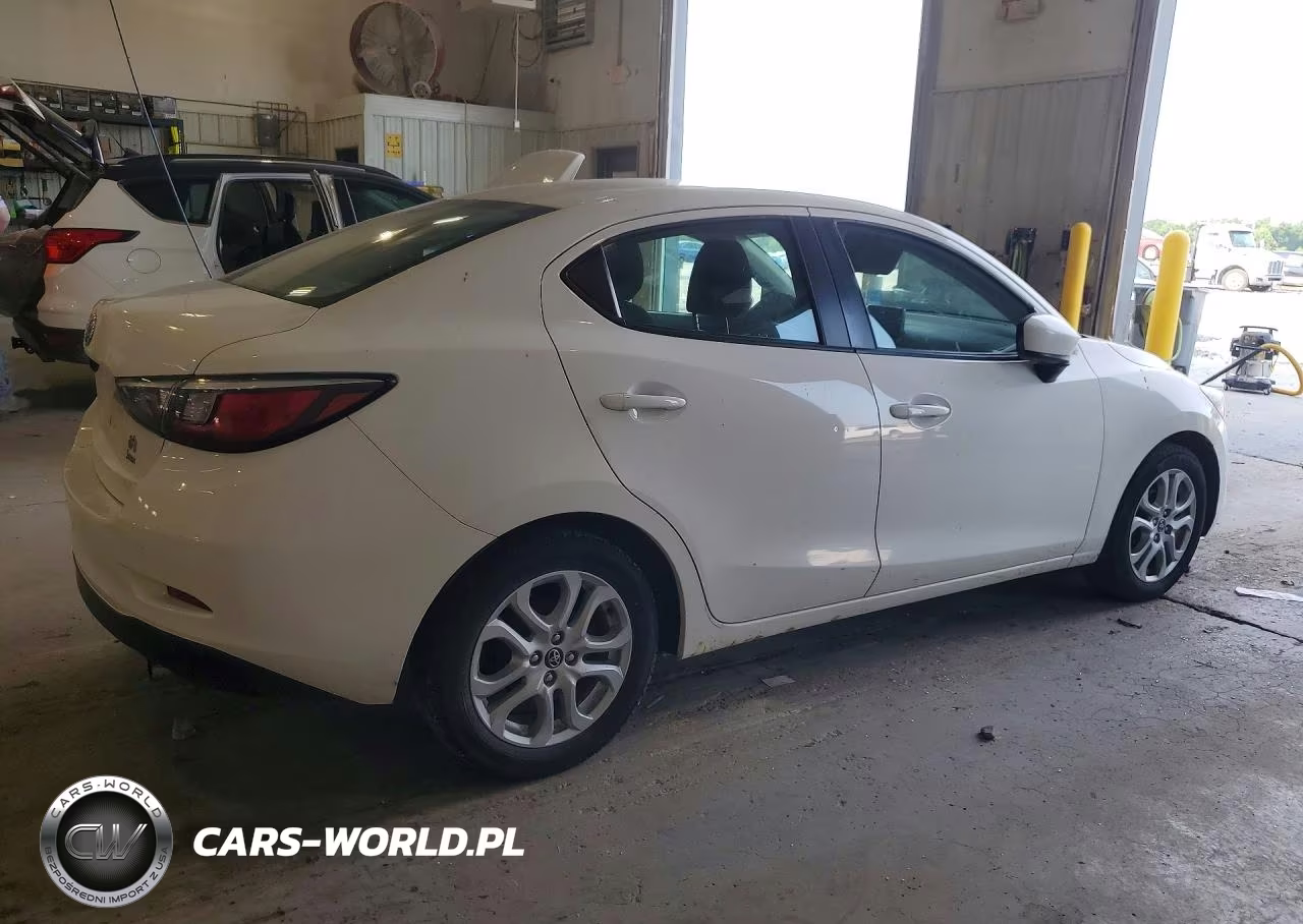 2017 Toyota Yaris Ia Base VIN:3MYDLBYV6HY152047 - 3