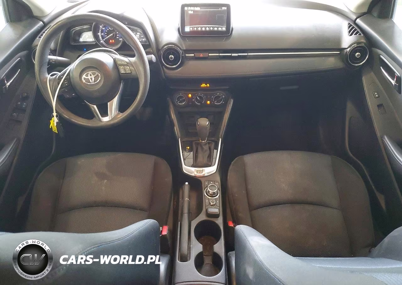 2017 Toyota Yaris Ia Base VIN:3MYDLBYV6HY152047 - 8