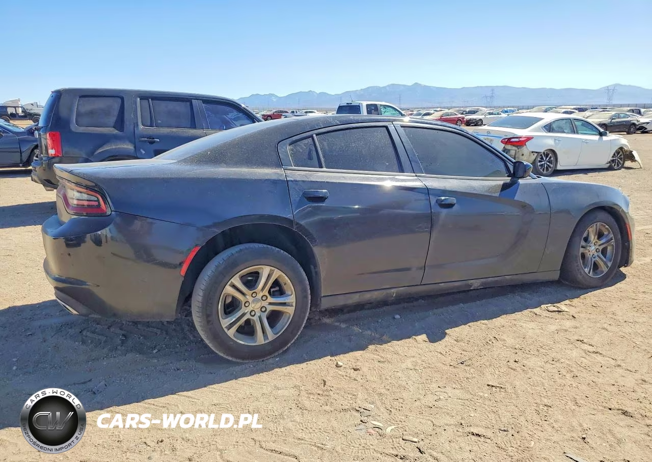 2022 Dodge Charger Sxt VIN:2C3CDXBG0NH219679 - 3