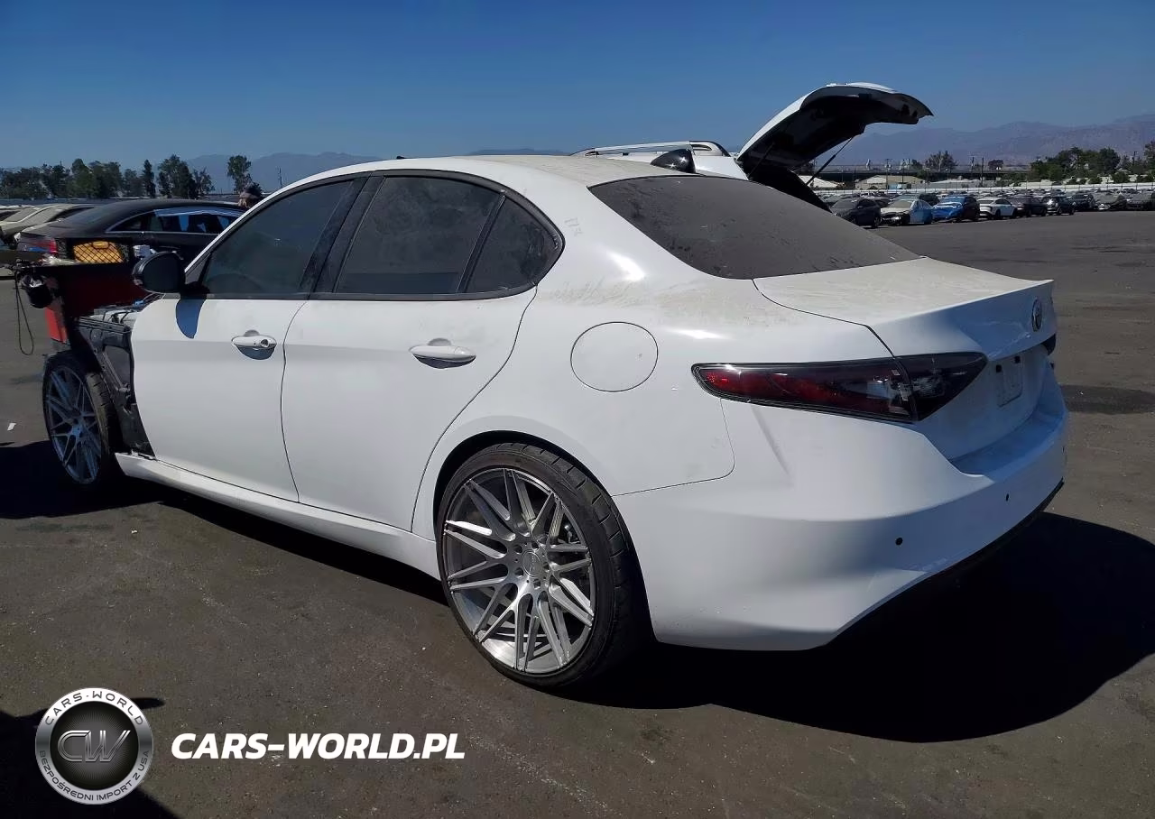 2024 Alfa Romeo Giulia Sprint VIN:ZARFAMAN8R7677526 - 2
