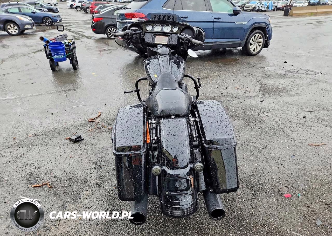 2015 Harley-Davidson Flhxs Street Glide Special VIN:1HD1KRM11FB703964 - 4
