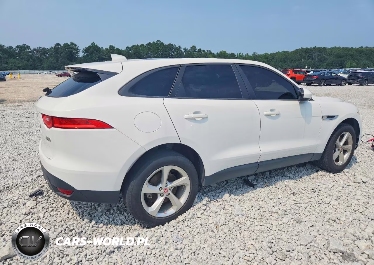 2018 Jaguar F-Pace Premium VIN:SADCJ2GX1JA235550 - 3